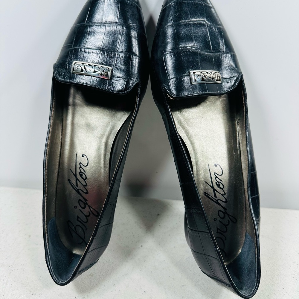 Brighton Sabina black croc textured leather loafers. Size 8 - Picture 5 of 7